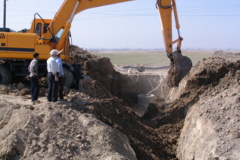 حفر کانال جهت جمع آوری زه آب