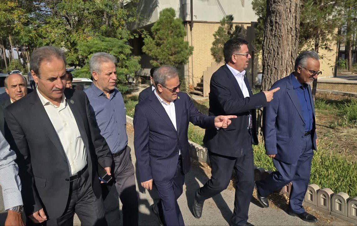 در جریان سفر استانی معاون وزیر و رئیس سازمان تحقیقات، آموزش و ترویج کشاورزی به استان اصفهان