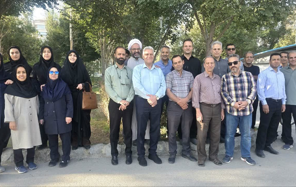 همایش پیادوری کارکنان مرکز تحقیقات اصفهان