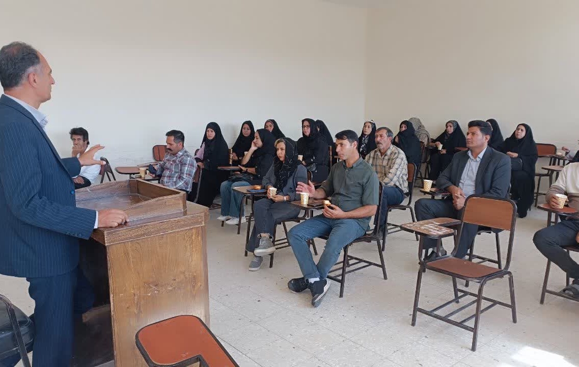 جلسه انتخابات انجمن اولیا هنرستان کشاورزی آفرینش