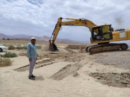 آغاز عملیات بازسازی و بهسازی سازه‌های هیدرولیکی ایستگاه پخش سیلاب هفتومان در شهرستان خور و بیابانک