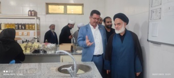 بازدید نماینده مجلس خبرگان رهبری از کارگاه دانش‌بنیان تولید روغن‌های گیاهی در اصفهان