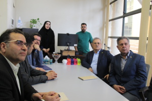 بازدید رئیس سازمان تات از شرکت‌های فناور حوزه کلان‌داده در اصفهان