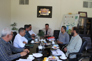 پژوهشی مشارکتی با بخش خصوصی در راستای توسعه گیاهان کم آب در شرق بی آب اصفهان