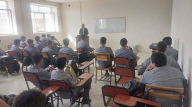 جلسه ای با دانش آموزان جدید الورود هنرستان آفرینش
