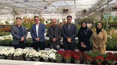 بازدید از بازار گل و گیاه مرکزی سپاهان اصفهان توسط رئیس و معاون آموزشی مرکز تحقیقات اصفهان